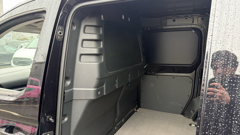 Ford Transit Connect 230 L1 Diesel 2.0 EcoBlue 122ps Limited Van Auto